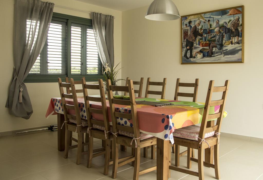 Bellevue Villa Anarita Ruang foto